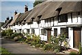 Wendover : thatched terrace cottages