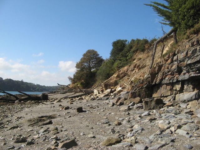 Landslipped strata © Jonathan Wilkins :: Geograph Britain and Ireland