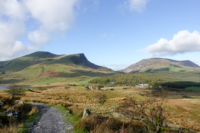 Rhyd-Ddu path east of Rhyd-Ddu © Trevor Littlewood cc-by-sa/2.0 ...