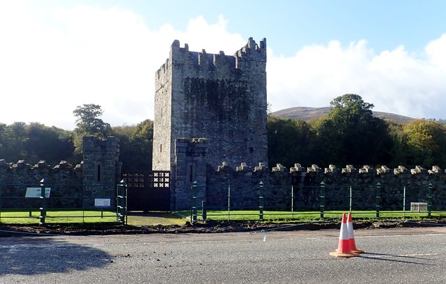 The entrance to Narrow Water Castle from the A2