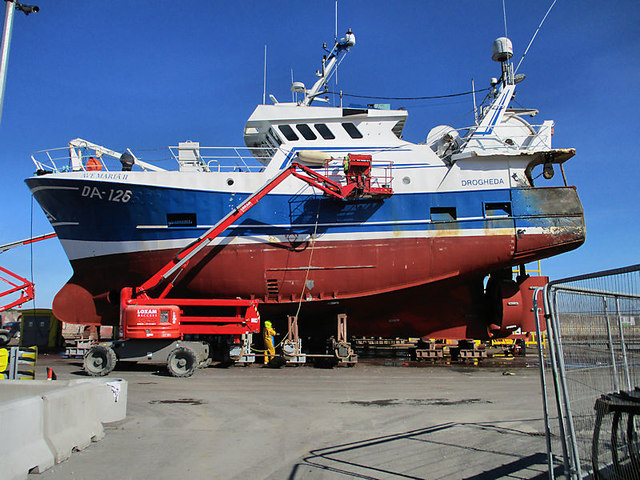 Boat Repair © kevin higgins :: Geograph Ireland - 6299393 50bab580