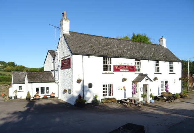 The Cock Inn, Blakeney © JThomas cc-by-sa/2.0 :: Geograph Britain and ...