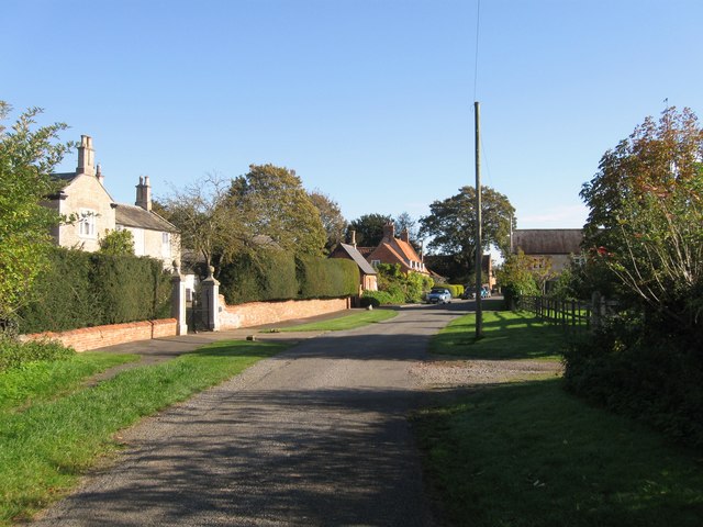 Willoughby Road © Alex McGregor :: Geograph Britain and Ireland