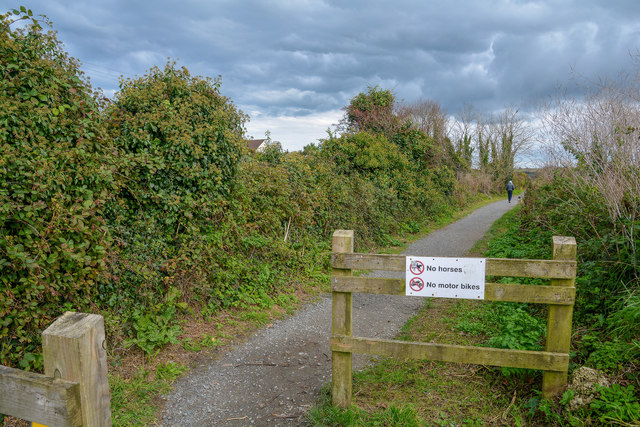 Phillack : Footpath © Lewis Clarke :: Geograph Britain and Ireland