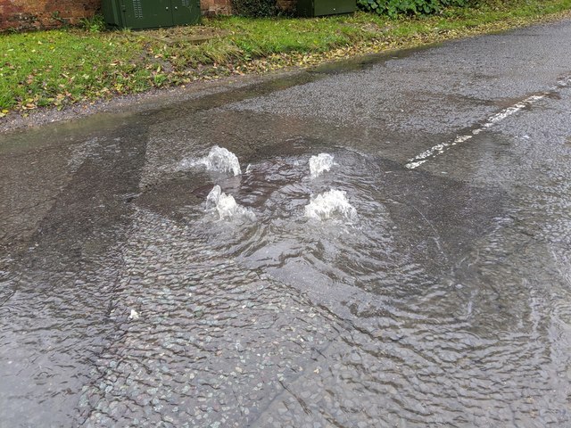 Too much water © Bob Harvey cc-by-sa/2.0 :: Geograph Britain and Ireland