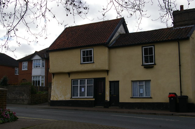 Stowmarket: cottage on Bury Street