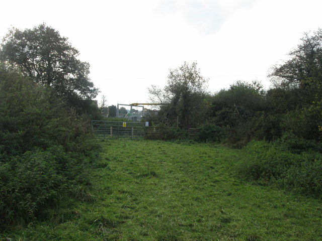 Footpath to Curborough near Big Lyntus