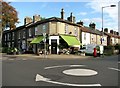 Mini roundabout on Grove Road