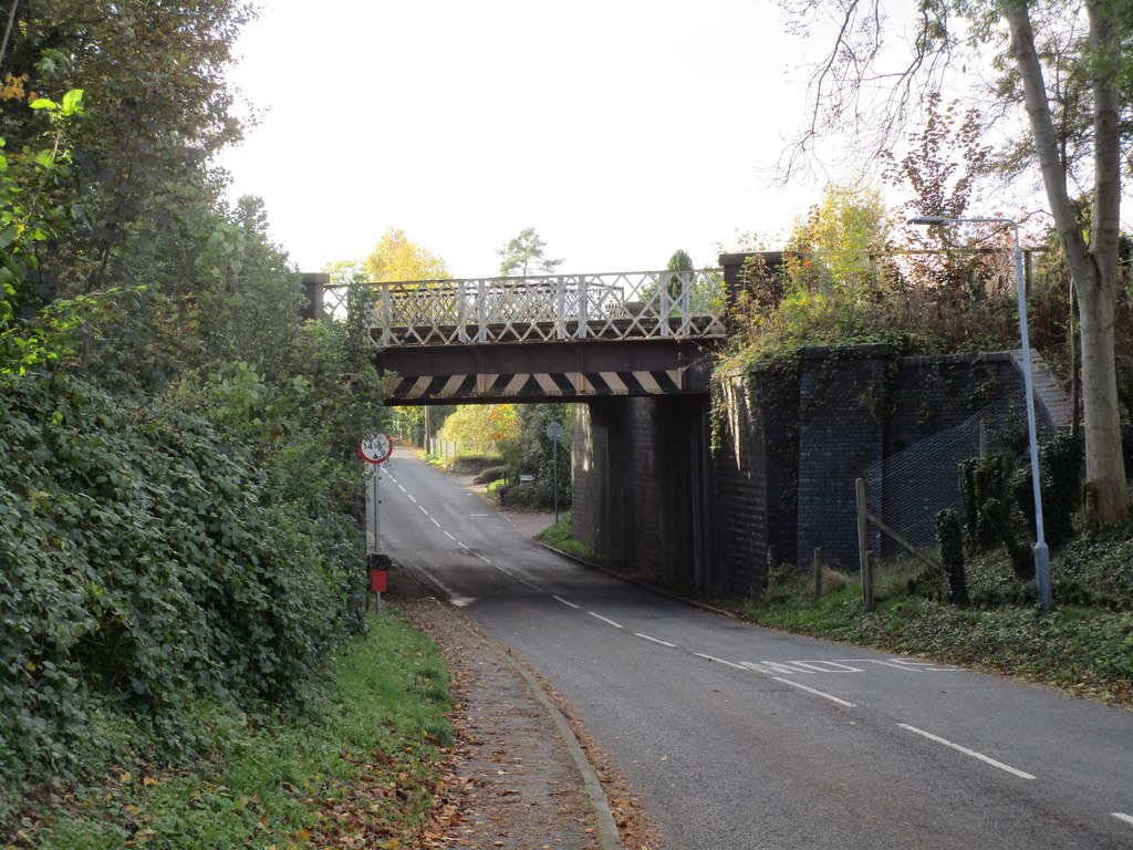 Railway Bridge Over Station Road © Jonathan Thacker Cc By Sa20