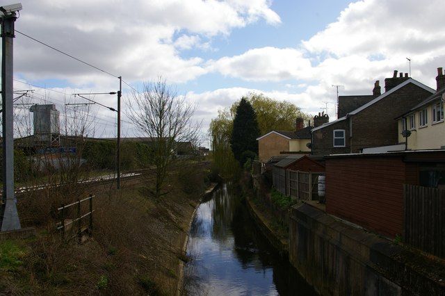 Stowmarket: River Gipping between Regent Street and the railway