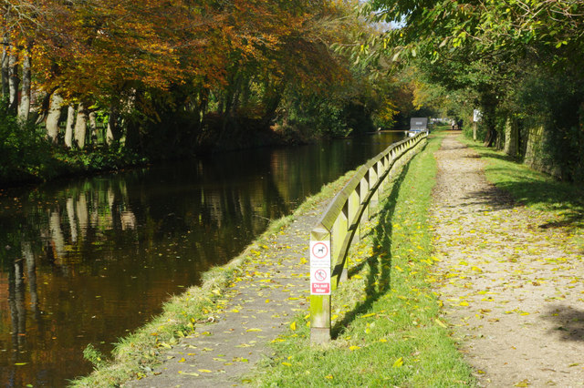 Leeds and Liverpool Canal, Rufford