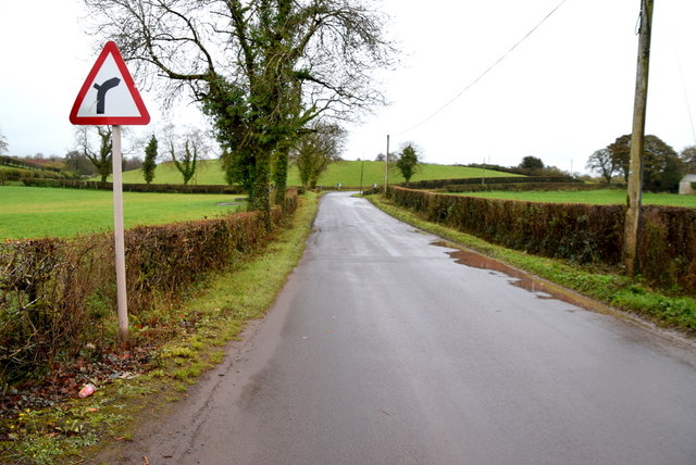 Newtownsaville Road © Kenneth Allen :: Geograph Ireland