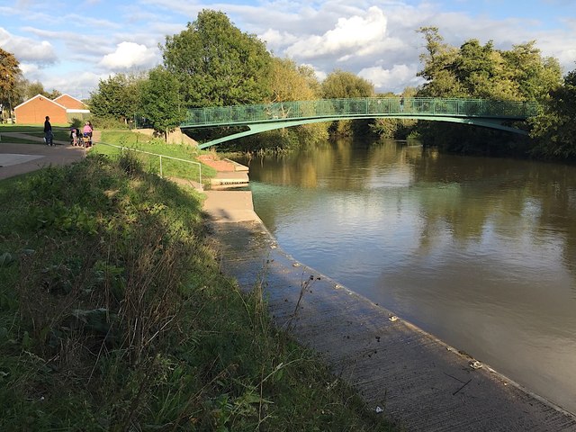 River level has fallen, Warwick