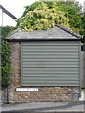 TR3054 : Small building, High Street by John Baker