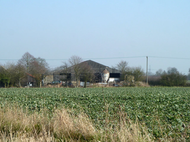 Barn at Wakerings Farm © Robin Webster :: Geograph Britain and Ireland