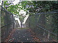 Footpath by the railway lines south of Batchworth Lane