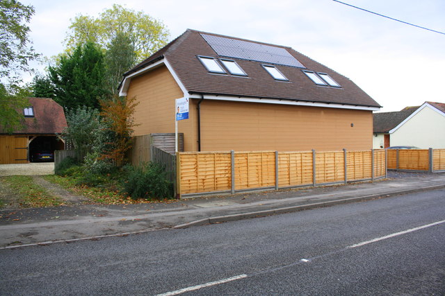 New dwelling to let at #262 Hyde End Road