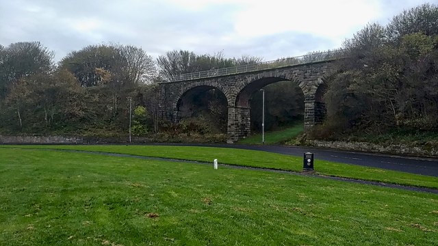 Old railway viaduct © Mick Garratt :: Geograph Britain and Ireland