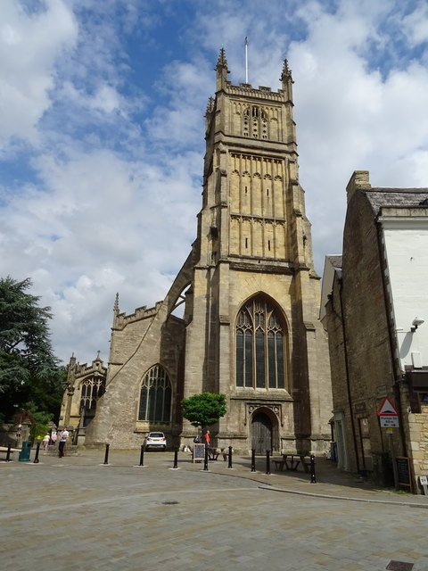 St John the Baptist Church, Cirencester © JThomas cc-by-sa/2.0 ...