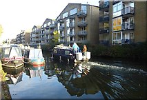 TQ3683 : A boat on the Hertford Union Canal by Marathon