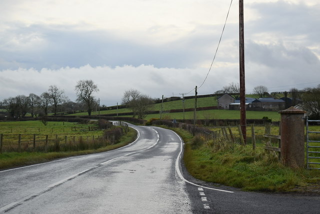 B46 Fintona Road © Kenneth Allen cc-by-sa/2.0 :: Geograph Ireland