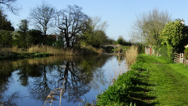 Lancaster Canal - View towards Bell Fold... © Colin Park cc-by-sa/2.0 ...