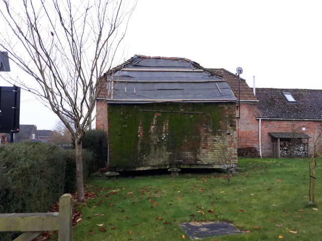 Derelict Granary, Manor Farm, Chirton © Vieve Forward Cc-by-sa/2.0 ...