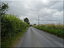 SU1257 : Minor road near Bleak House, North Newnton by JThomas