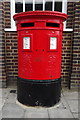 Double aperture Elizabeth II postbox on Victoria Road, Swindon