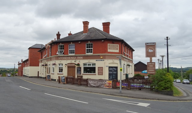 The Stonehenge Inn, Durrington © JThomas cc-by-sa/2.0 :: Geograph ...