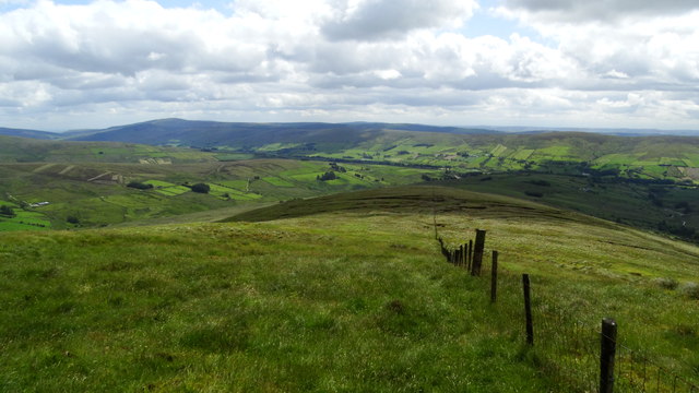 On SE ridge from Mullaghclogha with view... © Colin Park cc-by-sa/2.0 ...