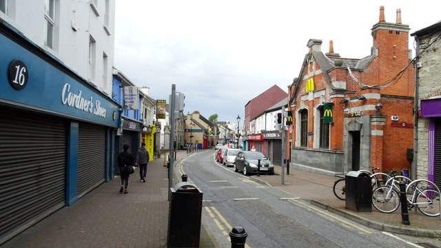 Navan - view SW into Trimgate Street © Colin Park cc-by-sa/2.0 ...