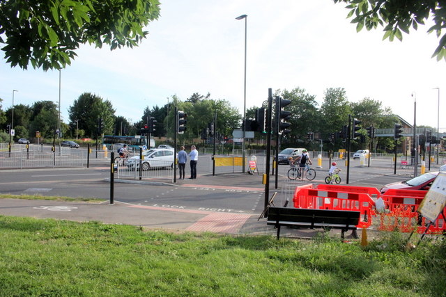 The Intersection of the A25 and the A320