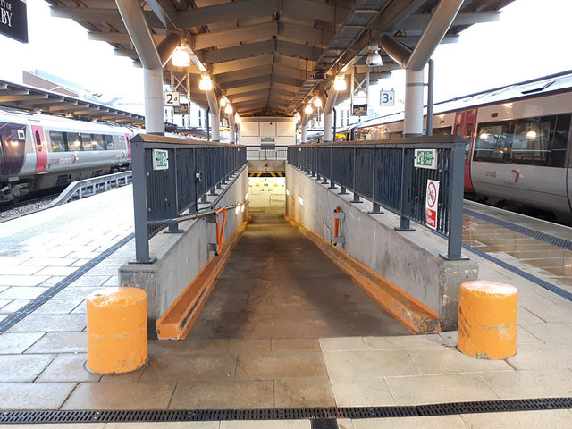 Derby station - subway from platforms 2 & 3