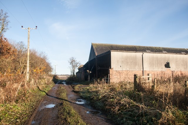 Balfour Mains Farm and farm track © Becky Williamson :: Geograph ...