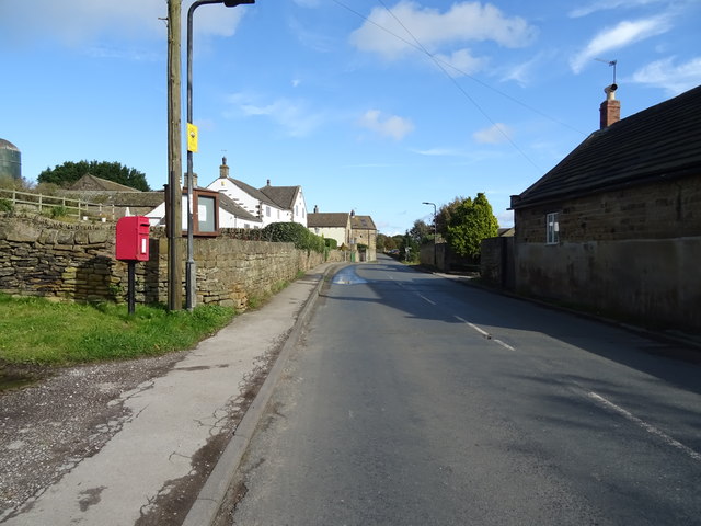 High Hoyland Lane, High Hoyland © JThomas :: Geograph Britain and Ireland