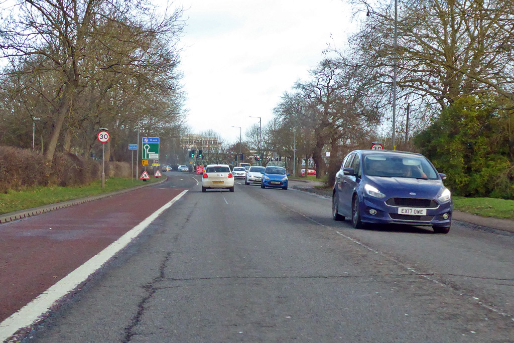 A418 Oxford Road Aylesbury © Robin Webster Geograph Britain And Ireland