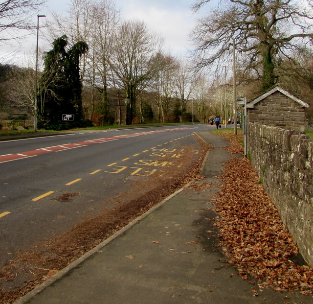 Cwrt-y-Gollen bus stop and shelter, Glangrwyney, Powys