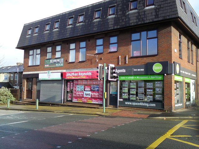 Labour Party Campaign Office 2019 © Gerald England cc-by-sa/2.0 ...