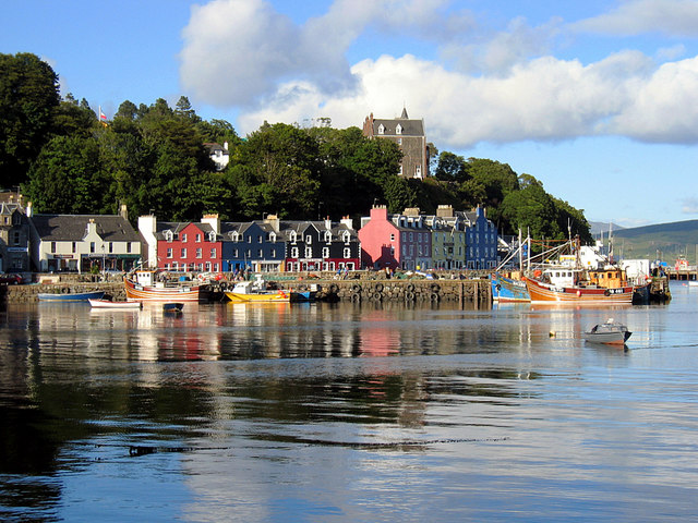 Main Street, Tobermory © Andrew Curtis :: Geograph Britain and Ireland