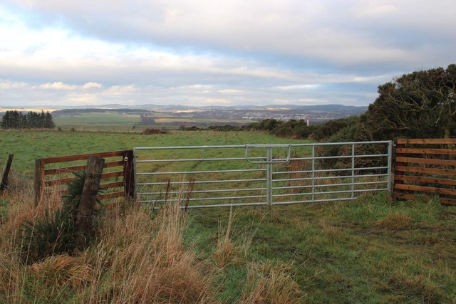 View over lower Deeside © Alan Reid :: Geograph Britain and Ireland