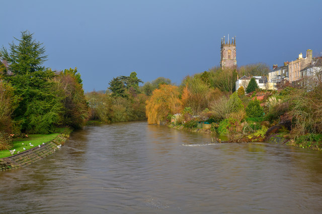 Tiverton : The River Exe © Lewis Clarke cc-by-sa/2.0 :: Geograph Britain and Ireland