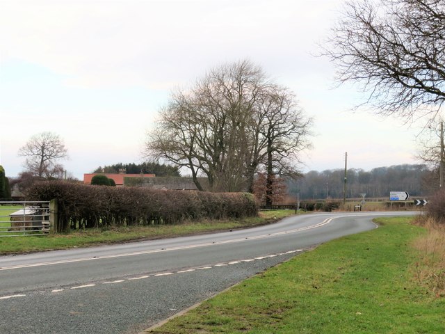 Road junction by Skeeby Grange