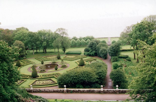 The Circular Garden, Dunrobin Castle