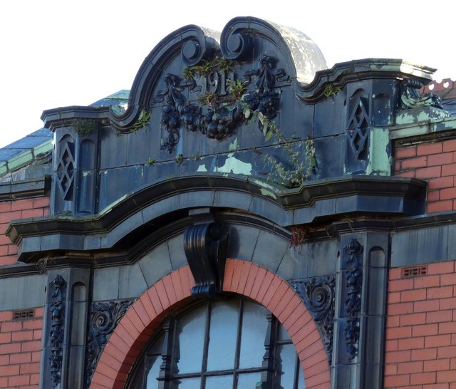 Former Co-operative store: Architectural detail