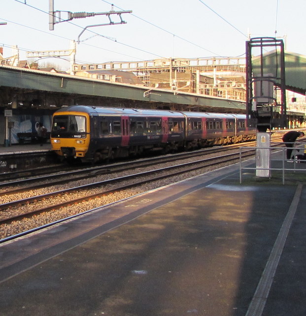 Class 166 Dmu At Platform 2 Newport © Jaggery Geograph Britain And Ireland 5033