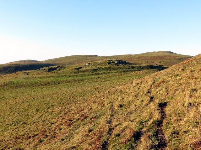Hill fort at Camp Knowe from the north-east