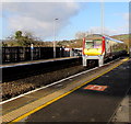 SS7597 : Manchester Piccadilly train entering Neath station by Jaggery