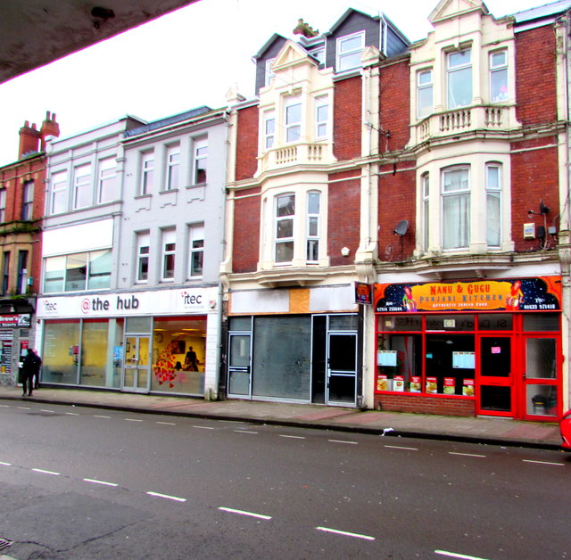 Nanu & Gugu, Newport city centre © Jaggery cc-by-sa/2.0 :: Geograph ...