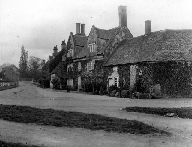 Farnham House, The Green, Broadway,... © Kenrick Family :: Geograph ...